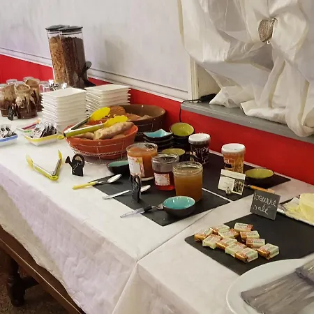 Le Chaudron Bed & Breakfast